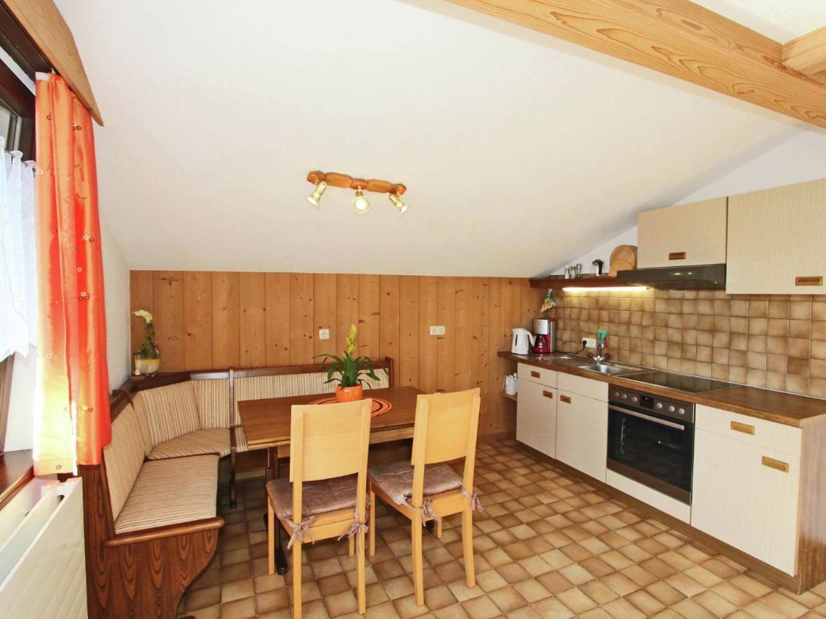 Splendid Apartment In Fugen Near Ski Area Uderns Exterior foto