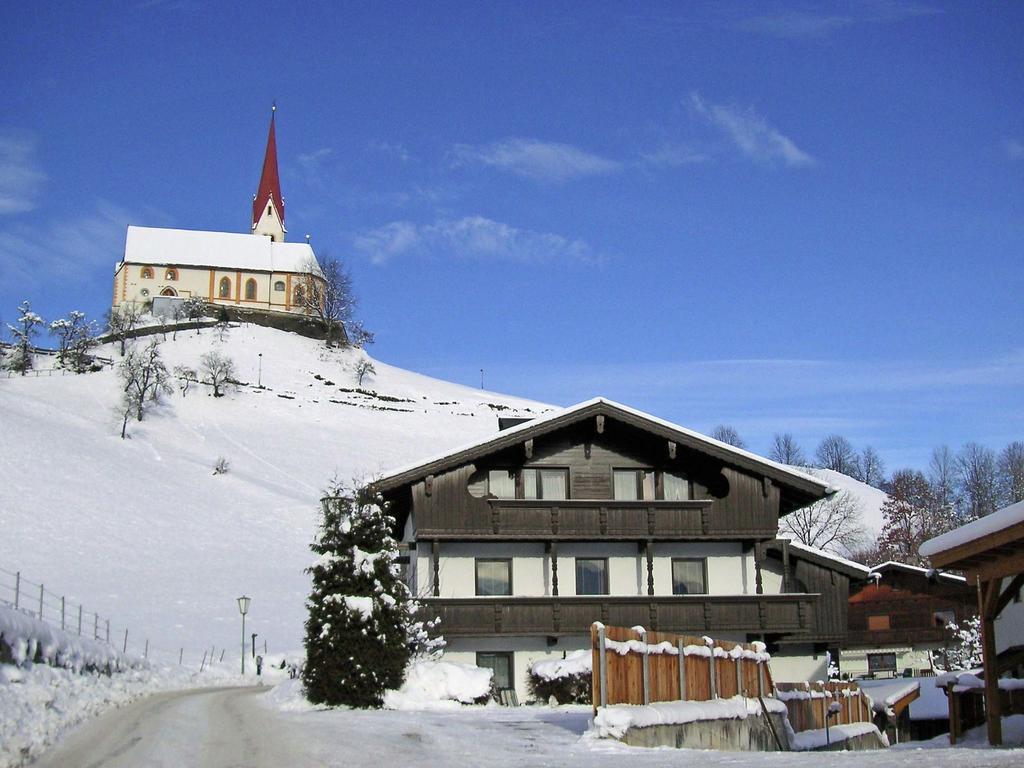 Splendid Apartment In Fugen Near Ski Area Uderns Exterior foto